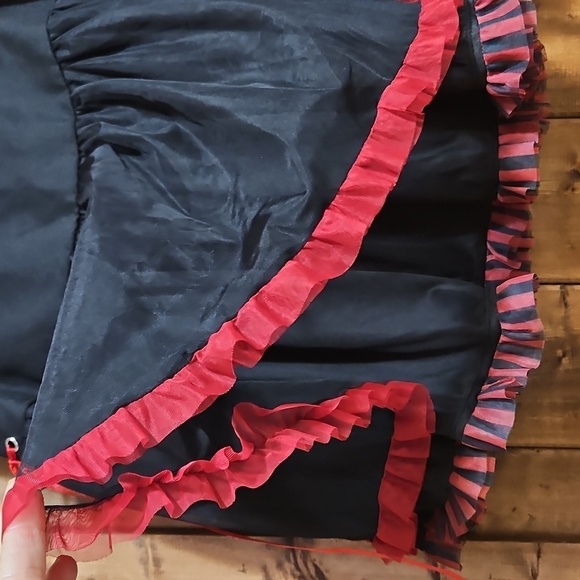 Hot Topic Red Black Lace-Up Mini Skirt Size M - Picture 4 of 14